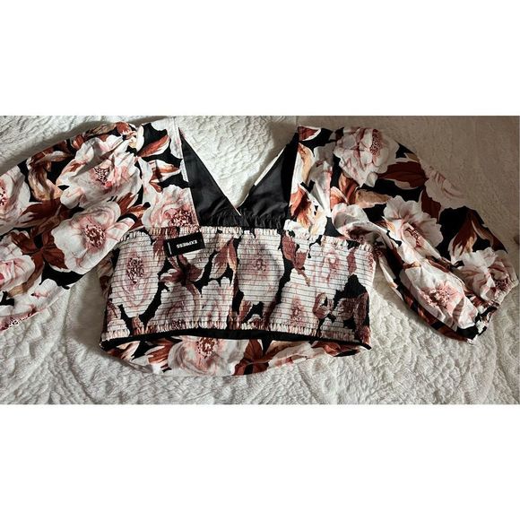 Express Floral Print Linen Blend Ruched Crop top - Picture 6 of 7